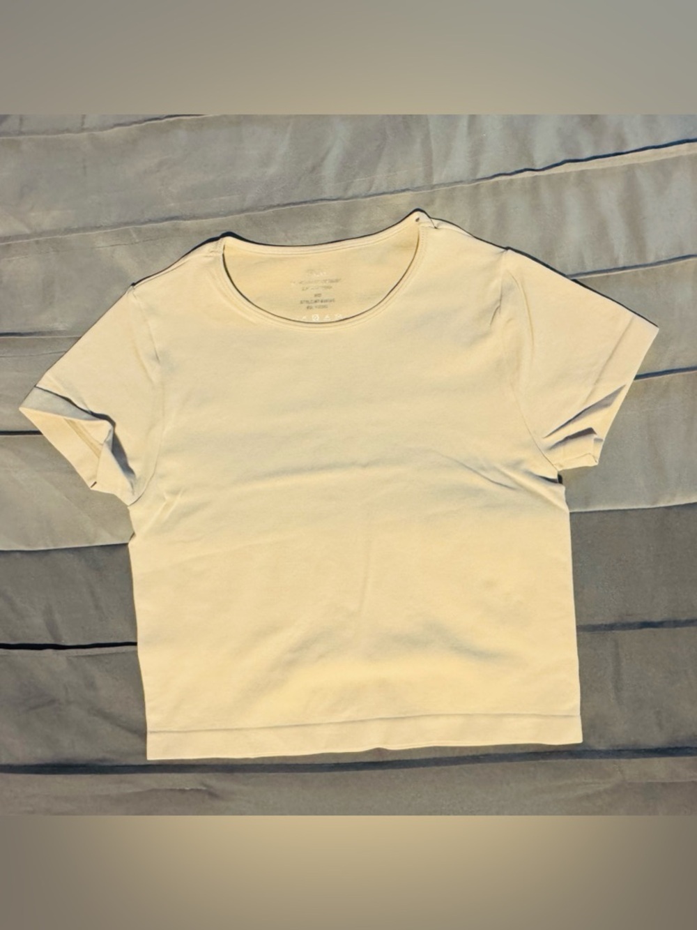 Zenana Outfitters Cream Short Sleeve Crewneck Tee